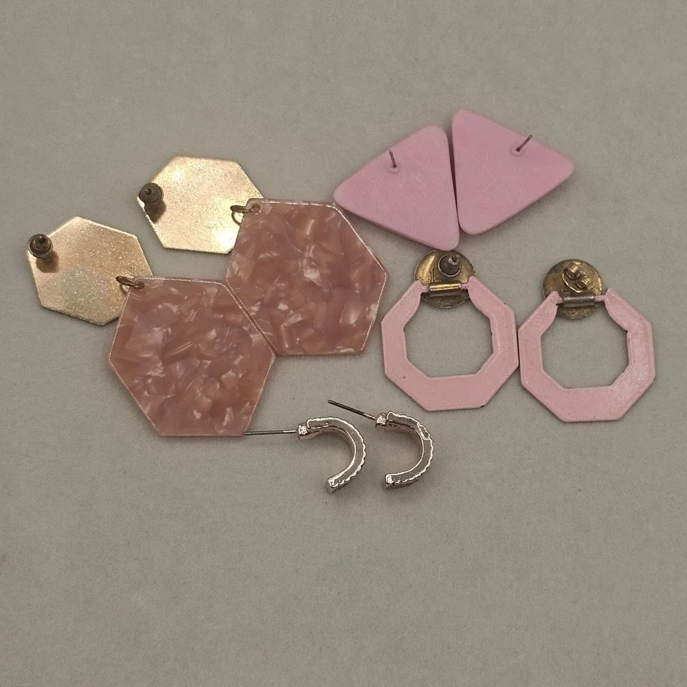 Vintage Geometric Pink Earring Lot 4 Pairs Gold Silver Tones Retro Mod Jewelry